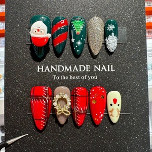 [Hecho en Shenzhen] 50 Estilos de Uñas Postizas Navideñas Europeas y Americanas, Pre-Diseñadas, Hechas a Mano, Elegantes y Delicadas - Product Image 2