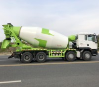Nouveau mini camion bétonnière 12 mètres cubes 8X4 avec pompe à vendre prix poids lourd