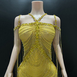 Novance Y4648 Butik Toptan Kadın Altın Renkli Taşlı Zincirler Lüks Balo Elbiseleri Şık Mezuniyet Elbiseleri Abiye - Product Image 4