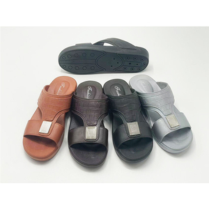 Sandalias de Playa Antideslizantes para Hombre, Precio Económico, Mercado de Yemen, Oriente Medio, Sandalias de Moda para Hombre - Product Image 4