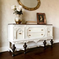 Buffet de porche en bois massif, style rétro français et campagnard américain, sculpté, de style classique européen, avec compartiments