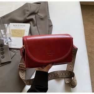 Fashionable Vintage Style Women's <b>Small</b> PU Leather Messenger Crossbody Bag Soft Waterproof Portable Dress Shoulder Bags - Product Image 2