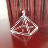 Pyramides chantantes en cristal de quartz transparent haut de gamme personnalisées pour la guérison sonore