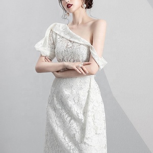 Último otoño señoras vestidos de noche de <span class=keywords><strong>un</strong></span> hombro blanco <span class=keywords><strong>elegante</strong></span> largo Maxi vestido de encaje - Product Image 3