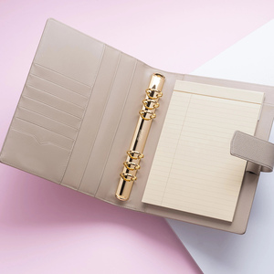 Agenda Personalizada de Cuero PU A5 con Anillas Doradas, Cuaderno de Hojas Sueltas con Páginas Recargables, Organizador - Product Image 3