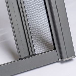 Tenda Avvolgibile Moderna per Esterni, Sistema a Zip per Porte del Garage, Antivento e Impermeabile, Facile da Usare - Product Image 3