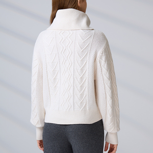 Pulls personnalisés OEM ODM pour femmes, en laine mérinos superfine, col roulé tricoté - Product Image 5