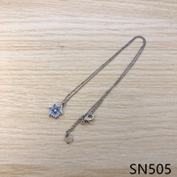 Collier ras du cou élégant LVB20-V en cristal bleu plaqué argent avec pendentif flocon de neige, chaîne fine et délicate, idéal pour le quotidien et les fêtes.