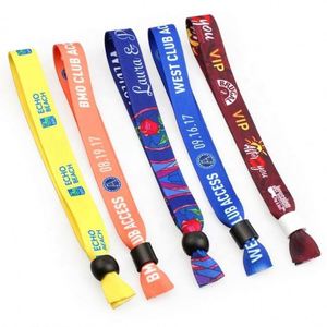 Bracelets promotionnels personnalisés imprimés pour événements, bracelets tissés avec logo sur mesure - Product Image 6