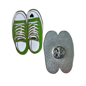 Pin de Solapa de Pizza <span class=keywords><strong>Dominos</strong></span>, Insignias Personalizadas con Impresión UV, Pin de Esmalte Duro con Diseño de Logotipo, Pin de Esmalte para Gorra - Product Image 4