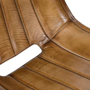 Sillas de comedor de cuero con estructura metálica de lujo, patas negras elegantes y tapicería suave al tacto para un comedor elegante - Product Image 5