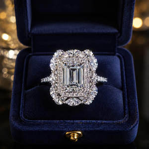 Anello di fidanzamento con taglio a principessa per donna, elegante gioiello da dito alla moda - Product Image 6