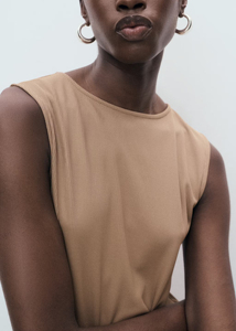 Women's Elegant Camel White Color Block Sleeveless Round Neck Ruched Waist Pleated Asymmetrical Hem Midi Dress - Smart Casual Dr - Product Image 3