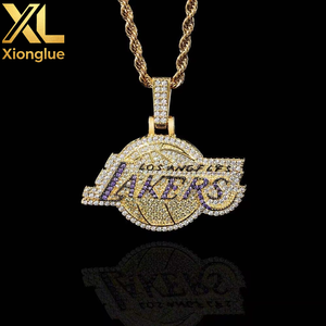 Colgante Personalizado de Equipo con Baño de Oro 18k, Estilo Hiphop Bling Iced Out 5A CZ, Venta al por Mayor - Product Image 1