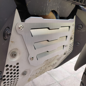 Protection de radiateur de moto, protection de moteur, protection de carénage pour <span class=keywords><strong>Ktm</strong></span> 790 Adventure <span class=keywords><strong>R</strong></span> S 790 <span class=keywords><strong>Adv</strong></span> <span class=keywords><strong>R</strong></span> <span class=keywords><strong>890</strong></span> <span class=keywords><strong>Adv</strong></span> <span class=keywords><strong>R</strong></span> Accessoires - Product Image 2