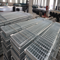 Grille en acier galvanisé à chaud de haute qualité pour passerelle, antidérapante, avec marches d'escalier en acier inoxydable
