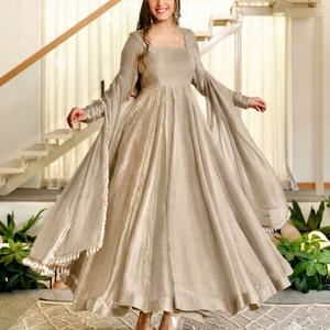 ชุดเดรสยาวแบบ Anarkali รุ่น SHMBL DN-599 สีเบจ ผ้าซัลซ่าฟอยล์ซิลค์ แห้งเร็ว พร้อมผ้าคลุมไหล่และกางเกง - Product Image 1