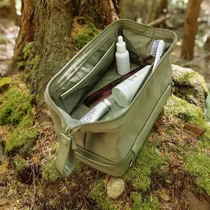 Sacs à cosmétiques portables double couche avec logo personnalisé kit Dopp de voyage trousse de toilette tactique en cuir pour hommes