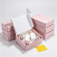 Boîte d'expédition pliable en carton ondulé avec fermeture à languette, personnalisable par gaufrage, pour emballage cadeau d'entreprise et souvenir