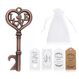 Ouvre-bouteille en forme de clé d'amour en alliage de zinc, cadeau de mariage, cadeau de fête, porte-clés, pendentif, 4 couleurs - Product Image 2