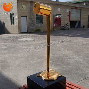 Moderne Roestvrijstalen Vloeistofsculptuur Verfemmer Gegalvaniseerd Goud Voor Commerciële Ruimte Of Hotelkunstinstallatie - Product Image 5