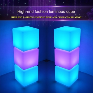 Luci di natale <span class=keywords><strong>LED</strong></span> moderno RGB <span class=keywords><strong>LED</strong></span> cubo 40x40 incandescente in plastica <span class=keywords><strong>LED</strong></span> cubo scatola di illuminazione per esterno BAR luci <span class=keywords><strong>LED</strong></span> - Product Image 3