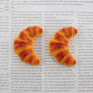 50 Piezas de Adornos de Resina con Forma de Croissant, 14*27mm, Lindos, Realistas, Impermeables, para Manualidades, Decoración, Juguetes - Product Image 4
