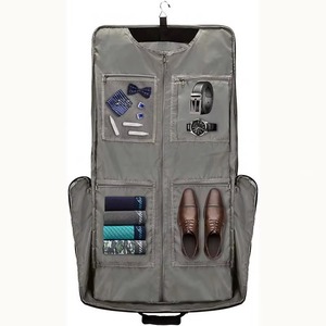 Échantillon gratuit – Sac de transport pliable en gros avec bandoulière pour costume homme – Housse de costume suspendue – Sac de costume - Product Image 1