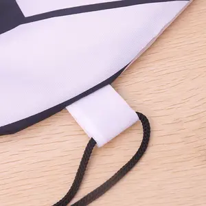 Bolsa de futebol Premium com cordão feita de poliéster durável projetada para Botas de Futebol
