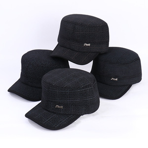 หมวกทรงแบนสำหรับผู้ชายวัยกลางคนและผู้สูงอายุ ให้ความอบอุ่น กันลม สำหรับฤดูใบไม้ร่วงและฤดูหนาว สไตล์ลำลองสำหรับกิจกรรมกลางแจ้ง - Product Image 1