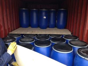 عامل خافض للتوتر السطحي من مصنع صيني، 70% كبريتات لوريل إيثر الصوديوم (SLES)، جل أبيض أو أصفر فاتح، عامل مساعد للمنظفات - Product Image 3