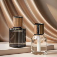 Bouteille de parfum en verre rechargeable de haute qualité avec bouchon à vis 120 ml, diffuseur de parfum automatique pour voiture, diffuseur à bâtonnets pour écran d'air de voiture, impression sérigraphique