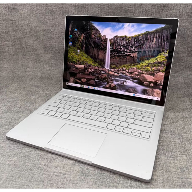 Wholesale Microsoft Surface Book 1 | 6th Gen I5 | 8GB/256GB SSD | 95% New Business Laptop