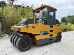 Bulldozer para Terrenos Húmedos D170LGP de Baja Presión sobre el Suelo con Orugas Extra Anchas y Largas Anti-afundamiento para Dragado de Zonas Pantanosas y Planas - Product Image 3