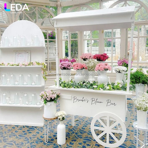 LEDA <span class=keywords><strong>Chariot</strong></span> à bonbons floral blanc personnalisé en gros, <span class=keywords><strong>prix</strong></span> d'usine, décoration florale, <span class=keywords><strong>chariot</strong></span> à sucreries pour mariage, événement, restauration - Product Image 1
