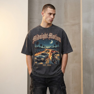 Fournisseur en gros de T-shirts – T-shirt homme en coton épais 300 GSM, délavé à l'acide, coupe oversize, courte et carrée, avec strass - Product Image 1