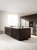 Îlot de cuisine moderne YK complet, table en contreplaqué étanche avec verre, armoires de cuisine entièrement équipées, design soigné