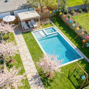 Piscine à domicile avec cascade pour rassemblements festifs – Coques rectangulaires haut de gamme pour jardins et hôtels - Product Image 4