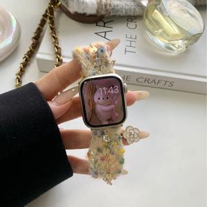 Bracelet de chaîne rétractable en peluche d'hiver pour les femmes <span class=keywords><strong>AppleWatch</strong></span> <span class=keywords><strong>8</strong></span>/7/654SE - Product Image 3