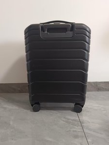 Valise de voyage personnalisée directement de l'usine, nouvelle valise en PP thermoformé pour des voyages en famille faciles avec roulettes - Product Image 4