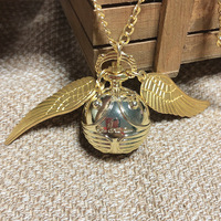 Vente en gros de montre de poche à quartz boule magique dorée rétro boutique avec chaîne collier bijoux accessoires cadeau pour garçons filles