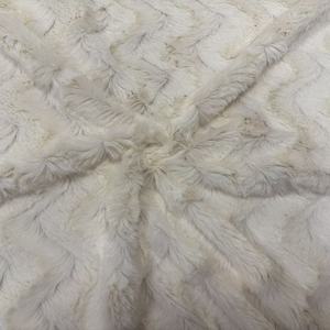 100% <span class=keywords><strong>Polyester</strong></span> PV nhung chải <span class=keywords><strong>S</strong></span> Dải dệt kim vải lông thú cho quần áo - Product Image 3