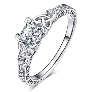 Anello Elegante in Stile Nuziale per Donne - Product Image 1