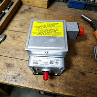 Actionneur de volet de guidage pour centrifugeuse Carrier 19XL 025W48232-000 / Moteur de volet de guidage / Moteur de porte - Pièces de climatisation centralisée Carrier 025-17175-002