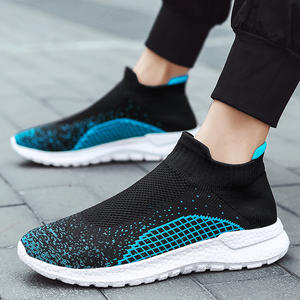 Chaussures décontractées pour hommes, dernier cri, avec logo personnalisé, chaussures de course et de marche légères en tricot pour couples. - Product Image 1