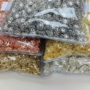 Accessoires de bijouterie DIY : Support de perle en <span class=keywords><strong>laiton</strong></span> écologique plaqué or 14k 18k en forme de fleur pour boucles d'oreilles - Product Image 5