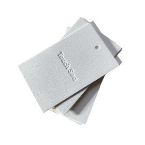 ป้ายแขวนกระดาษแบบนูนสีขาวสำหรับเสื้อผ้าป้ายแขวนแบบติดโลโก้แบบหรูหรากระดาษรีไซเคิลได้ - Product Image 6