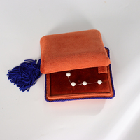 Boîte à bijoux personnalisée en velours et daim, style vintage élégant, boîte d'emballage de luxe pour bracelets et bagues, boîte à bijoux en velours avec pompon