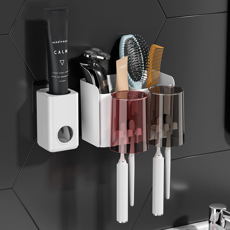 2 people + toothpaste squeezer