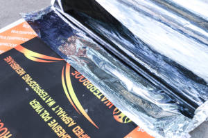 Membrane imperméable bitumineuse auto-adhésive efficace auto-adhésive bitumineuse de prix usine - Product Image 2